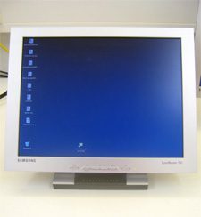 Samsung 152t Mm Monitor Samsung 152t Front2