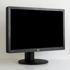Lg Flatron W2420r Monitor Lg W2420r Rechts