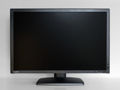 Quatographic Intelli Proof 300 Excellence Monitor Front1