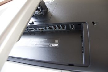 Dell U2715h Monitor Ports Schraeg Unten 1