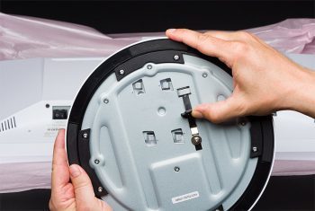 Eizo Ev2750 Wt Monitor Montage 2