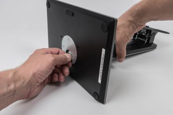 Dell U2417h Monitor Zusammenbau1