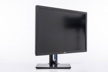 Ansicht des Monitors mit Drehung nach rechts