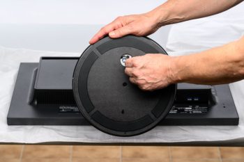 Fixierung von Arm und Fuß mit Flügelschraube