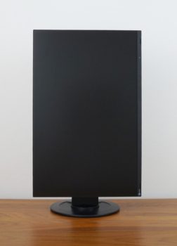 Pivot: Frontale Ansicht in höchster Stellung