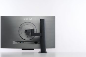 BenQ RD320UA Ansicht hinten in der niedrigsten Stellung