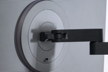 Schwenkarm: Gelenk an der Monitoraufhängung