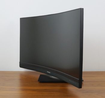 Display seitliche Drehung nach links, maximal bis 120° möglich