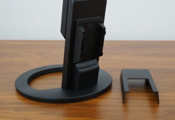 Demontierte Kabelhalterung am Standbein